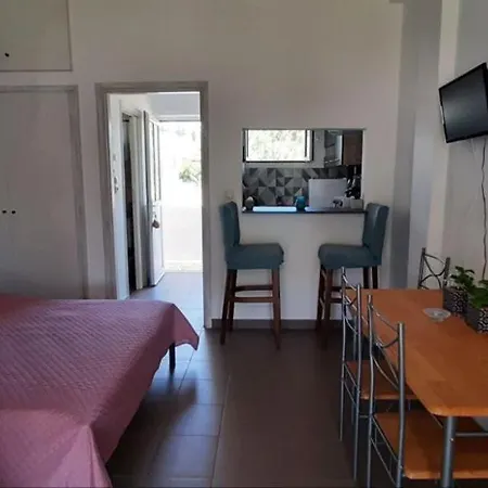 Leylandi Apartment